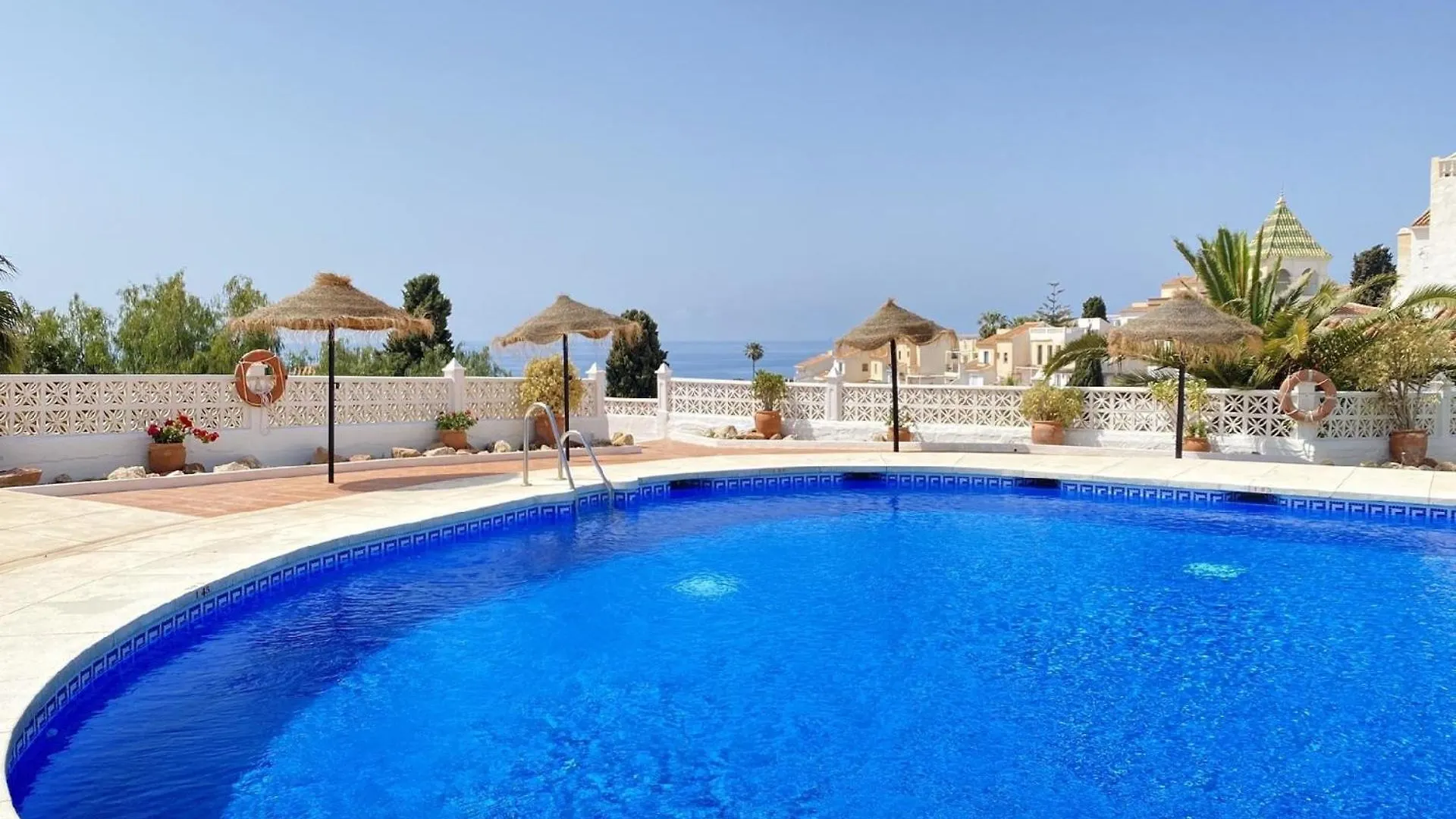 Apartment Ferienwohnung Fuer 4 Personen Ca 80 Qm In Nerja, Andalusien Costa Del Sol